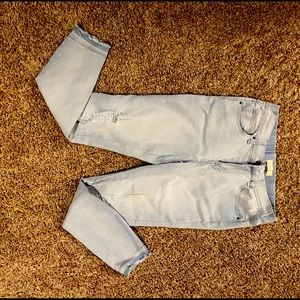 Cropped Grace & Lace distressed jeggings